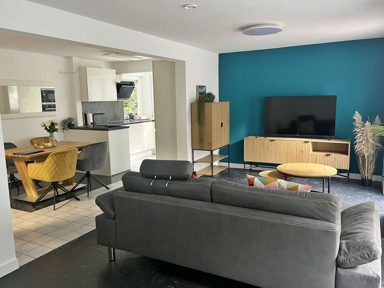 Wohn- und Essbereich (2)