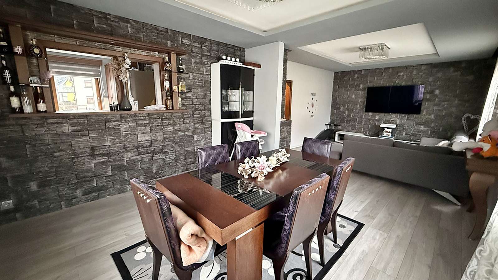 Wohn- und Essbereich